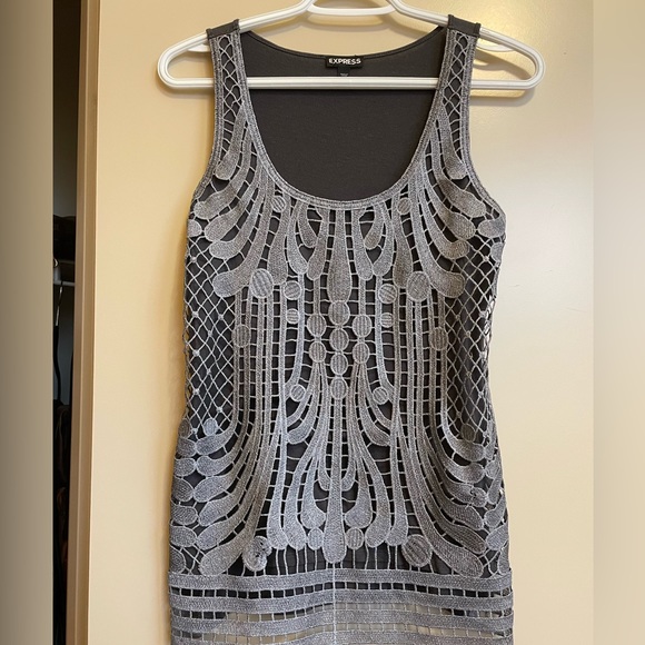 Silver threaded overlay top - Picture 1 of 3